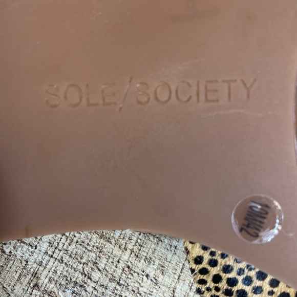 Sole Society Saden Strappy Sandals Women Size 10M Tan Black Cheetah Print Buckle - Picture 9 of 11